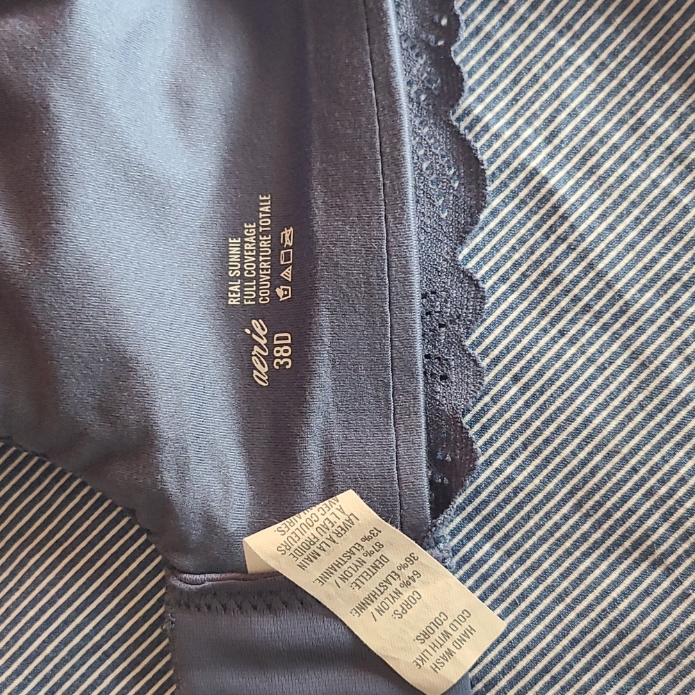 Aerie Real Sunnie Full Coverage Totale Bra!! - Picture 4 of 7